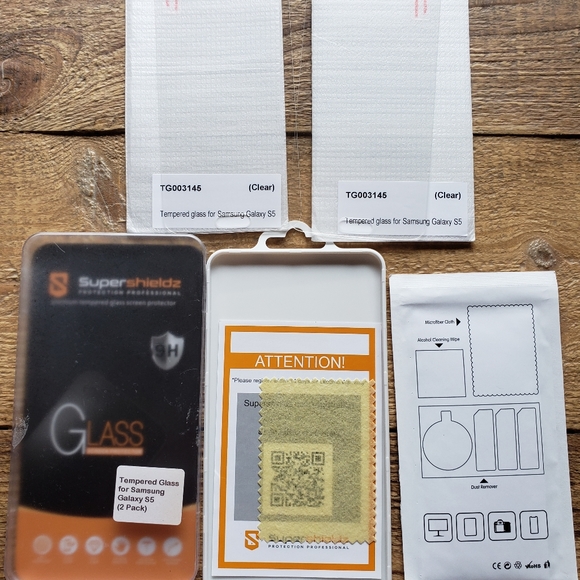 Samsung S5 Case & Tempered Glass Bundle - Picture 5 of 7